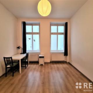 Pronájem bytu 1+1 36 m² Brno