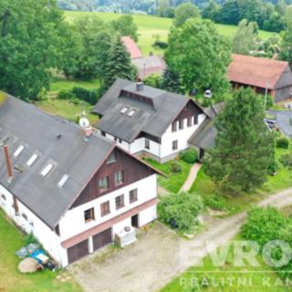Prodej rodinného domu 1 054 m² Poniklá