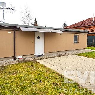 Pronájem rodinného domu 45 m² Pardubice, Tolarova