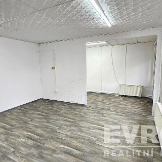 Pronájem obchodu 31 m² Pardubice, Jana Palacha