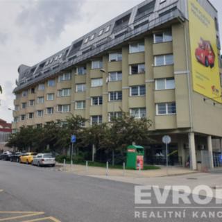 Pronájem restaurace 150 m² Liberec VII-Horní Růžodol, Jeronýmova