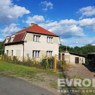 Prodej rodinného domu 200 m² Loukov