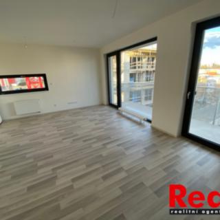 Pronájem bytu 1+kk, garsoniery 44 m² Brno