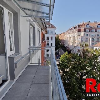 Pronájem bytu 1+kk a garsoniéry 35 m² Brno, Sušilova