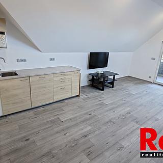 Pronájem bytu 4+kk 97 m&sup2; Krumvíř