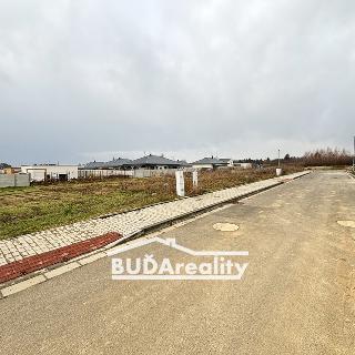 Prodej stavební parcely 592 m² Holešov, Kvasničkova