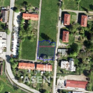 Prodej komerčního pozemku 1245 m&sup2; Petřvald