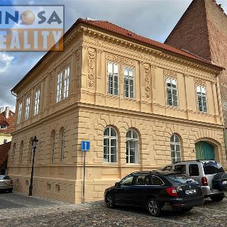 Pronájem bytu 3+1 80 m² Žatec, Nerudovo náměstí