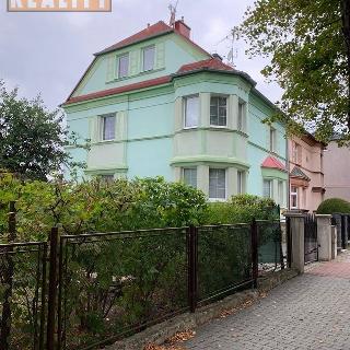 Pronájem bytu 5+1 a více 50 m² Chomutov, Kochova