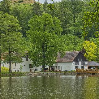 Prodej chalupy 2 000 m² Pelhřimov