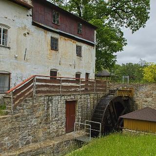 Prodej chalupy 2 000 m² Pelhřimov