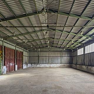 Pronájem skladu 305 m&sup2; Lično