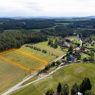 Prodej stavební parcely 5 340 m² Hradce