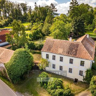 Prodej zemědělské usedlosti 430 m² Brloh, 