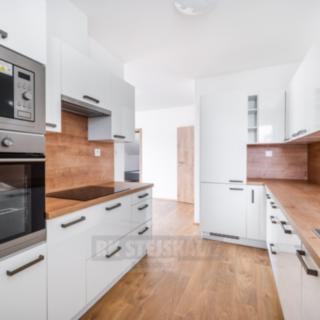 Pronájem bytu 3+kk 88 m² Trhové Sviny