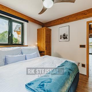 Pronájem bytu 2+kk 64 m² Frymburk, 