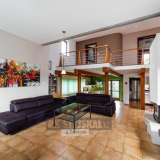 Prodej rodinného domu 261 m² Dubné
