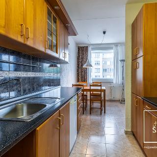 Prodej bytu 3+1 80 m² Praha, Skuteckého