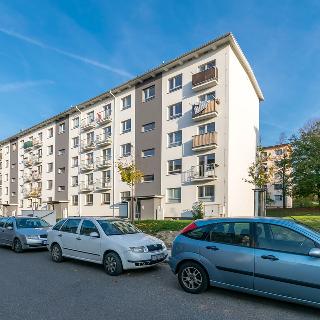 Pronájem bytu 2+1 43 m² Milovice, Spojovací