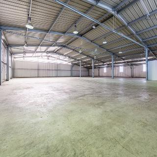 Pronájem skladu 810 m² Bradlec, Bezdězská