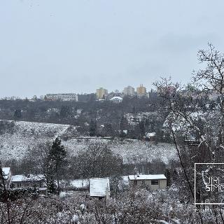 Prodej stavební parcely 700 m² Praha, Na dlážděnce