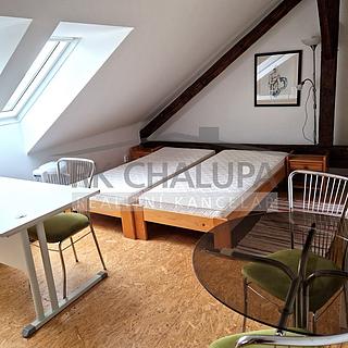 Pronájem bytu 1+1 38 m&sup2; České Budějovice