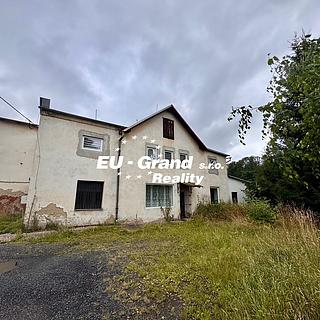 Prodej rodinného domu 360 m&sup2; Dolní Podluží