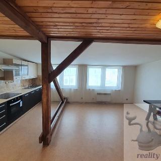 Pronájem bytu 2+1 65 m² Česká Lípa, Bulharská