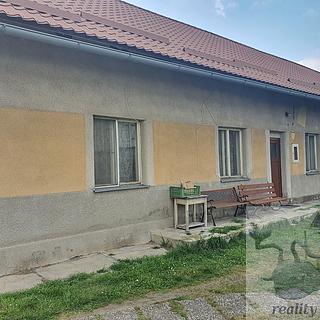 Prodej rodinného domu 290 m&sup2; Dobrovice