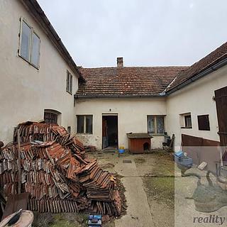 Prodej rodinného domu 340 m&sup2; Vrbice