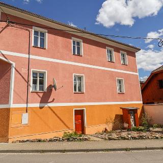 Prodej bytu 1+1 47 m² Kašperské Hory, Nerudova