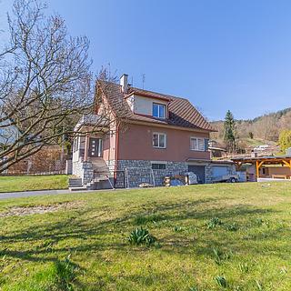 Prodej rodinného domu 265 m&sup2; Sušice