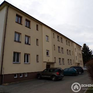 Prodej bytu 3+1 69 m² Uhlířské Janovice, 1. máje