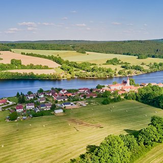 Prodej stavební parcely 2 073 m² Hluboká nad Vltavou