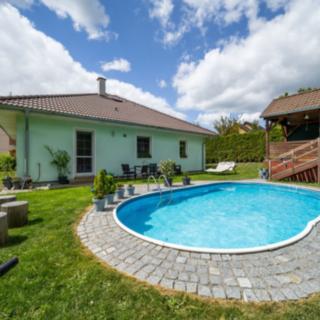 Prodej rodinného domu 124 m² Všemyslice Neznašov