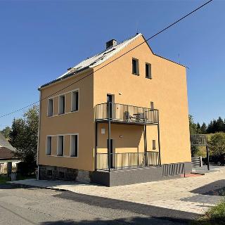 Prodej bytu 3+kk 77 m² Pernink, Nádražní