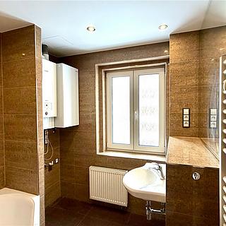 Pronájem bytu 4+kk 78 m&sup2; Cheb