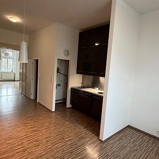 Pronájem bytu 2+kk 60 m&sup2; Cheb