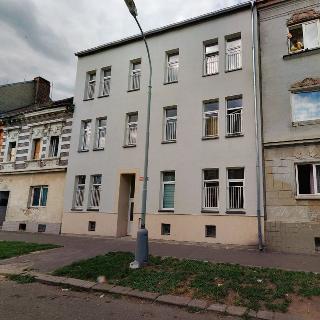 Pronájem bytu 1+kk a garsoniéry 42 m² Ústí nad Labem, Prostřední