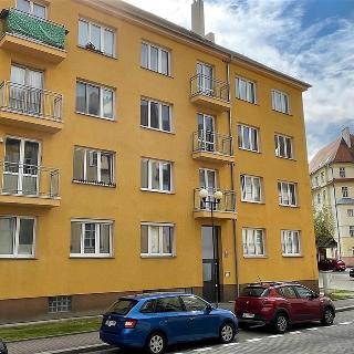 Prodej bytu 2+1 52 m² Cheb, Školní