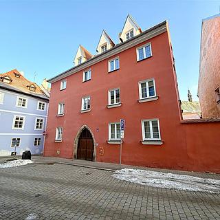 Pronájem bytu 2+1 56 m&sup2; Cheb