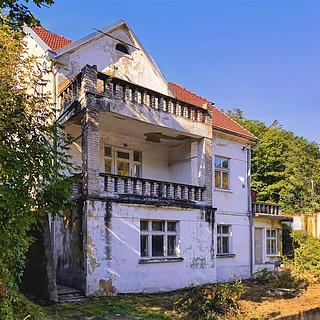 Prodej rodinného domu 232 m&sup2; Všenory