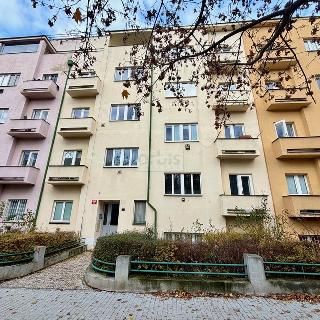 Prodej bytu 1+1 51 m² Praha