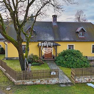 Prodej rodinného domu 190 m&sup2; Smrčná