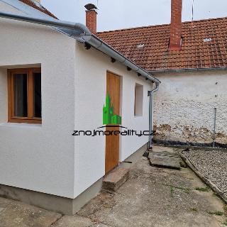 Pronájem rodinného domu 50 m² Jiřice u Moravských Budějovic, 