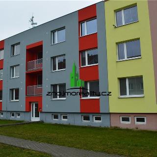 Prodej bytu 3+1 72 m² Hodonice, Sídliště