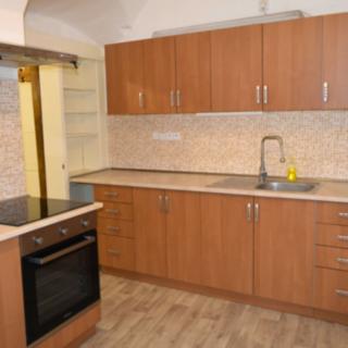 Pronájem bytu 2+1 72 m² Jaroměř, nám. Československé armády
