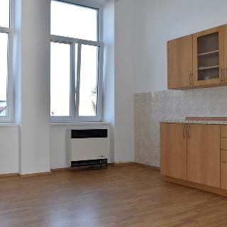 Pronájem bytu 2+kk 50 m² Třebechovice pod Orebem, Masarykovo náměstí