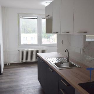 Pronájem bytu 3+1 70 m² Úpice, Pod Skalkou