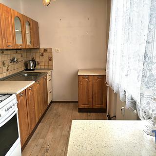 Prodej bytu 3+kk 70 m&sup2; Velká Jesenice